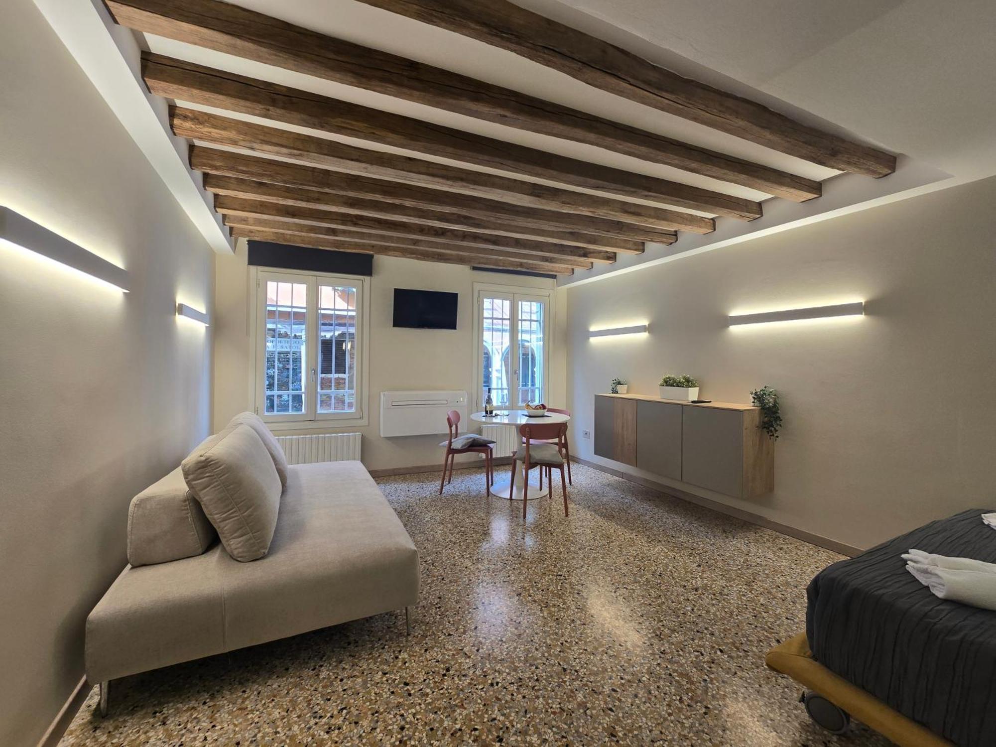 Cozy Studio With Canal View Venice Ngoại thất bức ảnh
