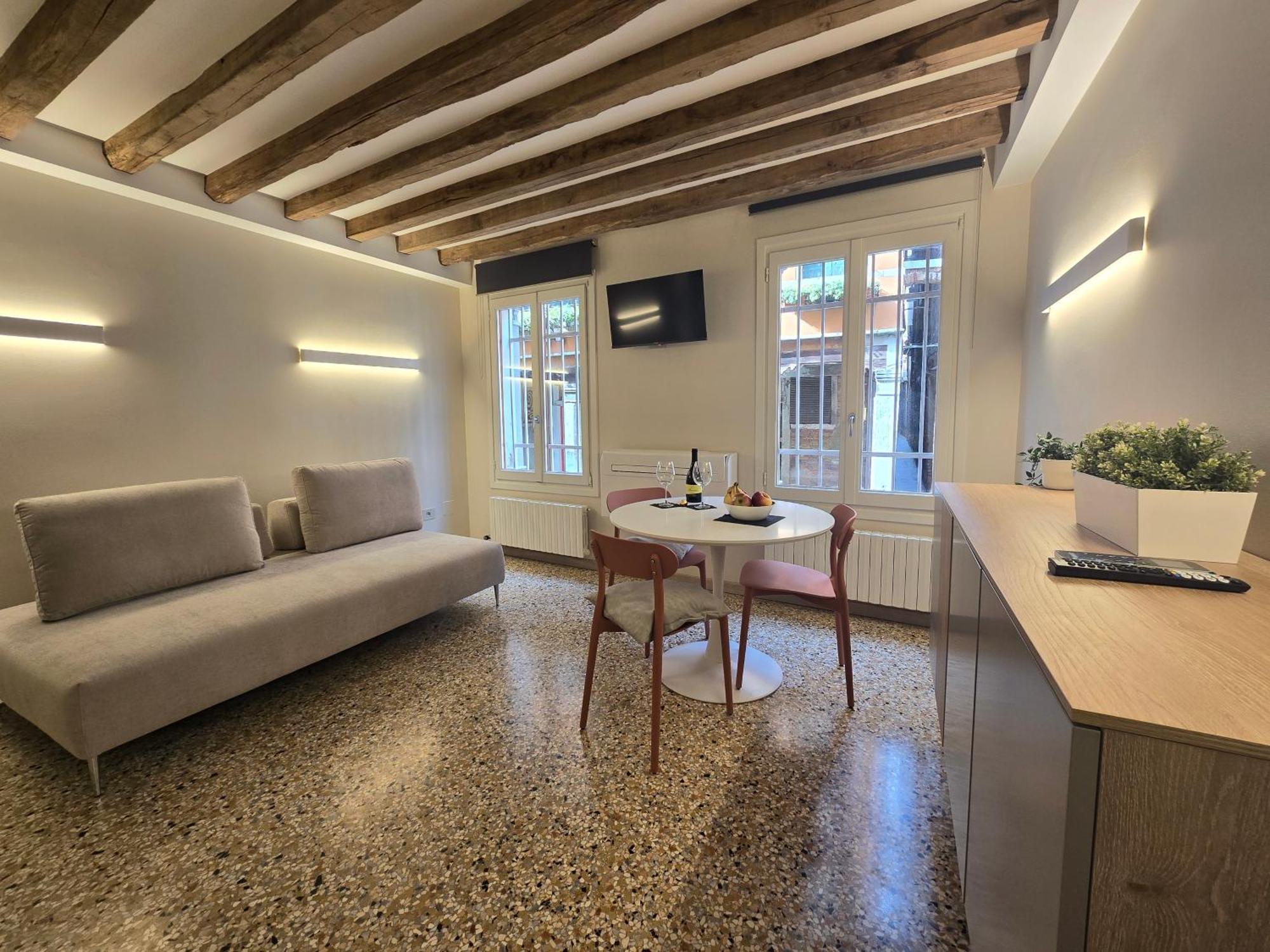 Cozy Studio With Canal View Venice Ngoại thất bức ảnh